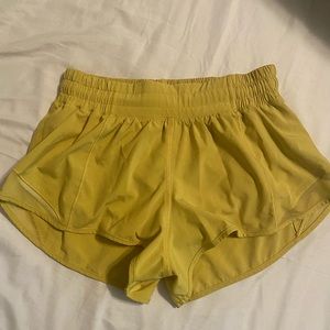Lululemon Hotty Hot 2.5 Shorts